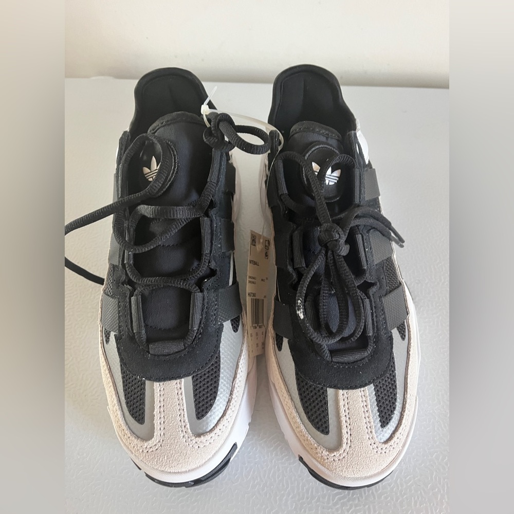 Women’s Sneakers